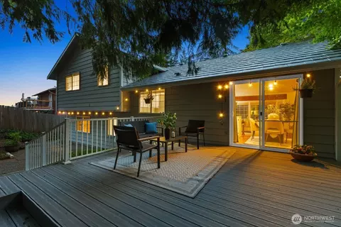 Exterior - 17801 23rd Ave SE, Bothell, WA 98012 photo 8 of 16