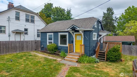 Exterior - 3731 Hoyt Ave, Everett, WA 98201 photo 4 of 6