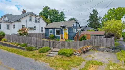 Exterior - 3731 Hoyt Ave, Everett, WA 98201 photo 3 of 6