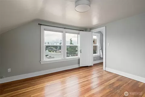 Bedroom - 3731 Hoyt Ave, Everett, WA 98201 photo 3 of 8