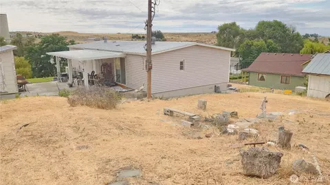 Exterior - 81 Tacoma Ave, Eltopia, WA 99330 photo 6 of 6