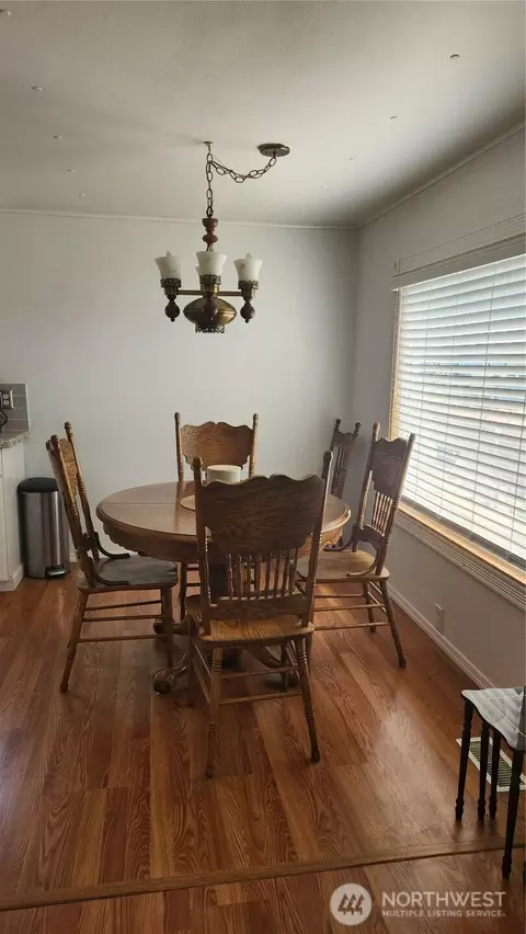 Dining - 81 Tacoma Ave, Eltopia, WA 99330 photo 1 of 1