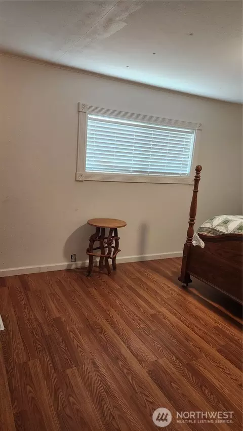 Bedroom - 81 Tacoma Ave, Eltopia, WA 99330 photo 1 of 3
