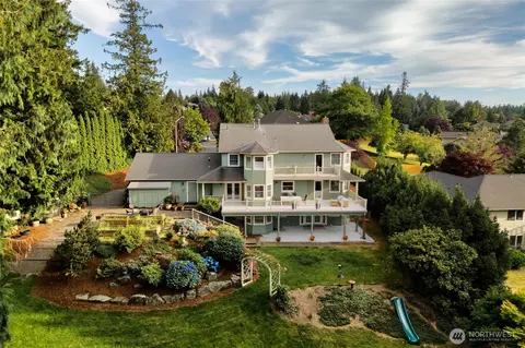404 Lilac Dr, Mount Vernon, WA 98273