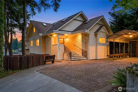 3821 Shelby Rd, Lynnwood, WA 98087