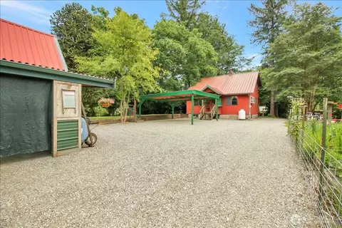 24713 State Route 530 NE, Arlington, WA 98223