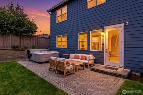 Exterior - 8815 NE 204th St, Bothell, WA 98011 photo 6 of 6