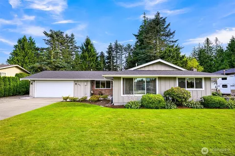 349 S Park St, Lynden, WA 98264