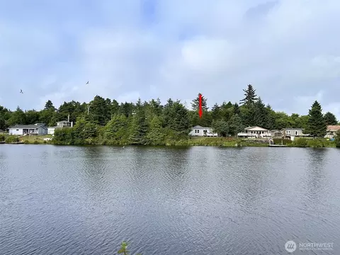 687 Copalis Ave NE, Ocean Shores, WA 98569