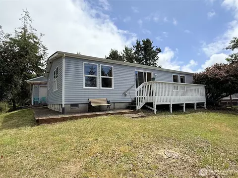 687 Copalis Ave NE, Ocean Shores, WA 98569