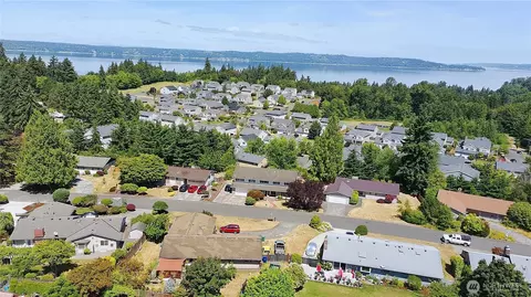 2750 SW 312th Pl, Federal Way, WA 98023
