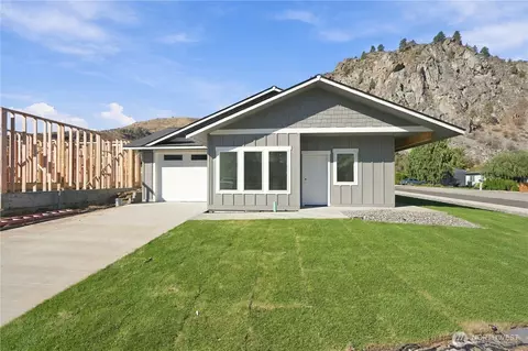 14898 Red Delicious St, Entiat, WA 98822