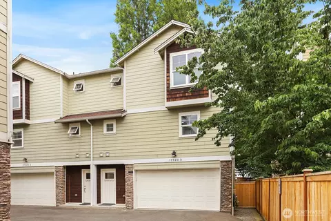 17520 12th Ave NE #B, Shoreline, WA 98155