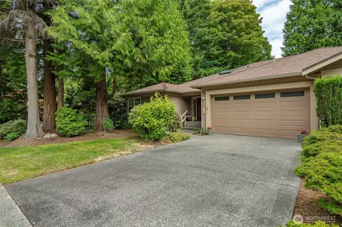 9052 Gleneagle Dr #19, Blaine, WA 98230