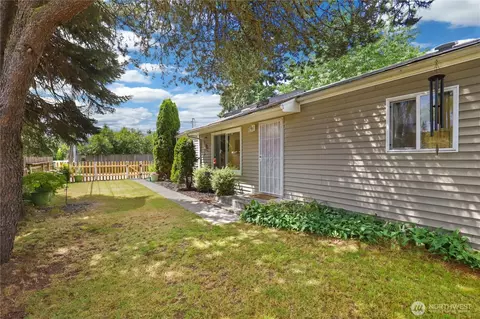 13802 A St S, Tacoma, WA 98444