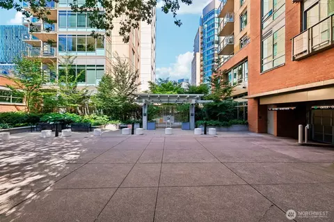 910 Lenora St #S307, Seattle, WA 98121