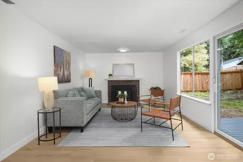 Living - 2620 170th St SE, Bothell, WA 98012 photo 9 of 9