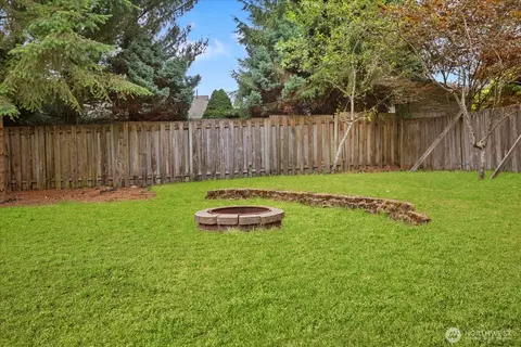 Exterior - 2620 170th St SE, Bothell, WA 98012 photo 9 of 9