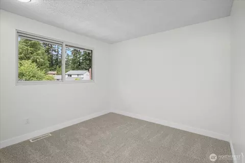 Bedroom - 2620 170th St SE, Bothell, WA 98012 photo 3 of 7