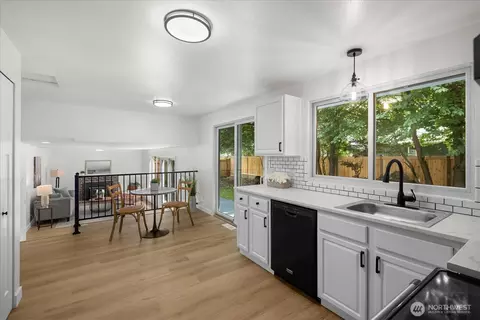 Kitchen - 2620 170th St SE, Bothell, WA 98012 photo 3 of 3