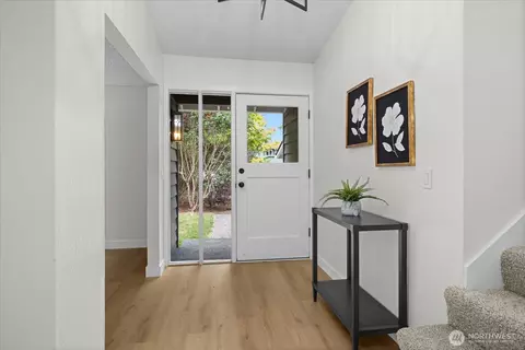 Entry Way - 2620 170th St SE, Bothell, WA 98012 photo 3 of 3