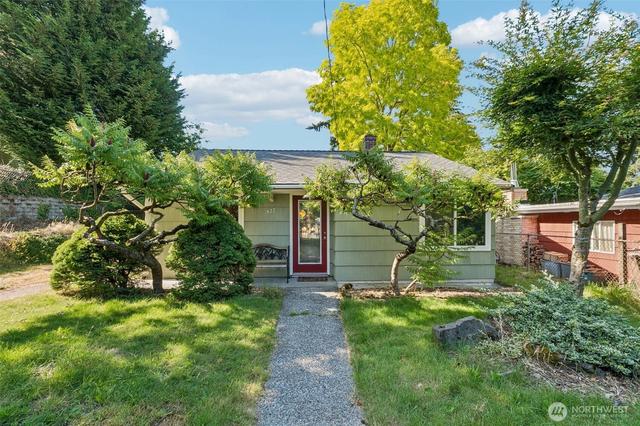 627 SW 106th St, Seattle, WA 98146