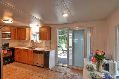 Kitchen - 3333 228th St SE #89, Bothell, WA 98021 photo 3 of 5