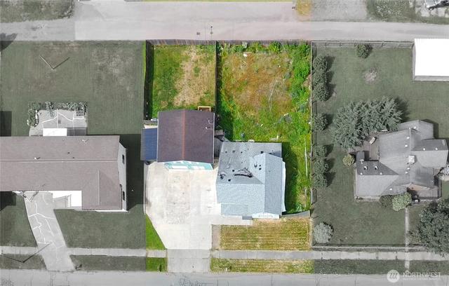 136 First St, Sumas, WA 98295