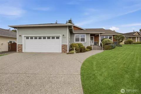 8013 283rd St NW, Stanwood, WA 98292