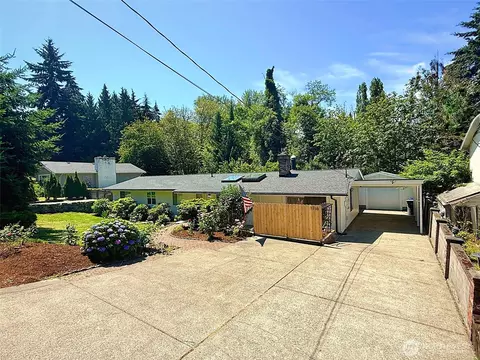 1716 9th St SE, Puyallup, WA 98372