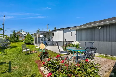 Exterior - 219 Mitchell St, Sumas, WA 98295 photo 9 of 9