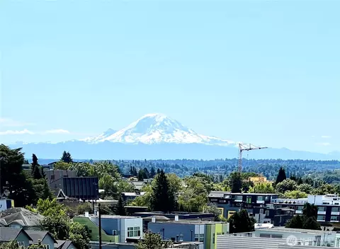 View/Area - 440 13th Ave, Seattle, WA 98122 photo 1 of 1