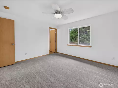 Bedroom - 3925 152nd Pl SE, Bothell, WA 98012 photo 6 of 13