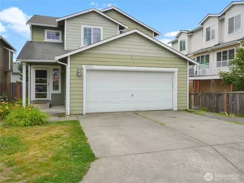 Exterior - 3925 152nd Pl SE, Bothell, WA 98012 photo 2 of 5