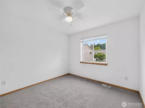 Bedroom - 3925 152nd Pl SE, Bothell, WA 98012 photo 8 of 13