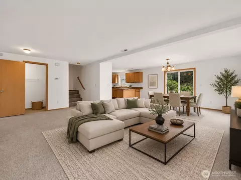 Living - 3925 152nd Pl SE, Bothell, WA 98012 photo 3 of 11