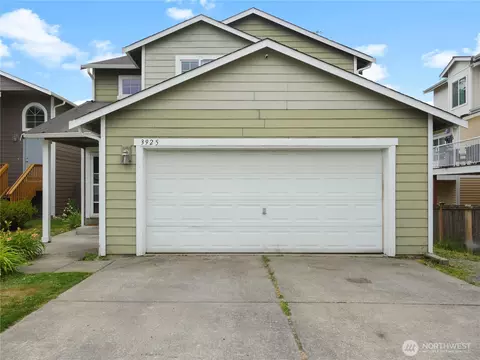 Exterior - 3925 152nd Pl SE, Bothell, WA 98012 photo 3 of 5