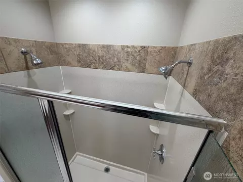 Bath - 117 Garrett Loop, Chehalis, WA 98532 photo 3 of 5