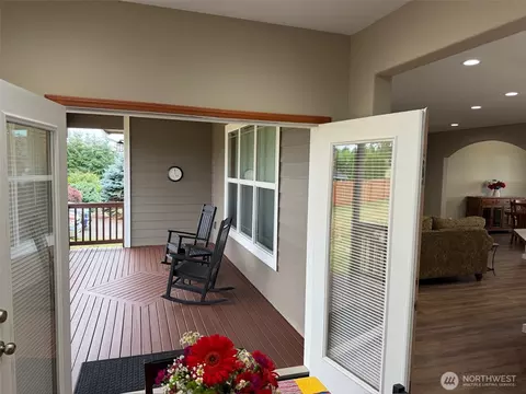 Exterior - 117 Garrett Loop, Chehalis, WA 98532 photo 4 of 6