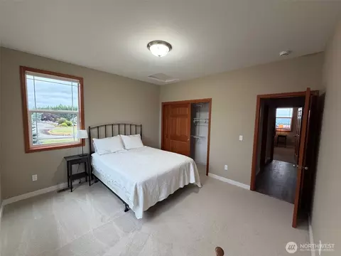 Bedroom - 117 Garrett Loop, Chehalis, WA 98532 photo 4 of 5