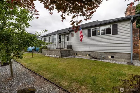 1128 H St, Centralia, WA 98531