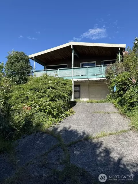 3333 58th Ave SW, Seattle, WA 98118