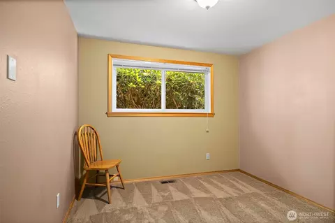 Bedroom - 19810 98th Ave NE, Bothell, WA 98011 photo 1 of 2