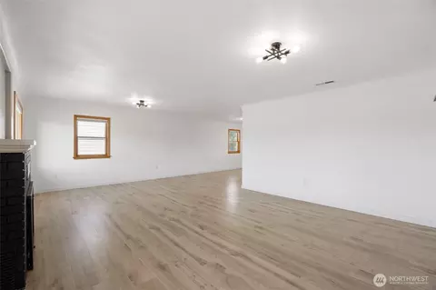 204 E 6th St, Lind, WA 99341 photo 6