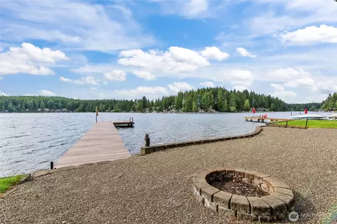 View/Area - 2351 E Mason Lake Dr E, Grapeview, WA 98546 photo 2 of 8