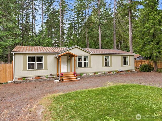 90 N Hamma Hamma Dr E, Hoodsport, WA 98548