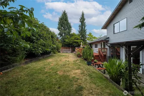 Exterior - 8906 10th Dr SE, Everett, WA 98208 photo 5 of 9