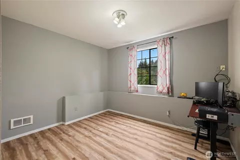 Other - 8906 10th Dr SE, Everett, WA 98208 photo 3 of 5