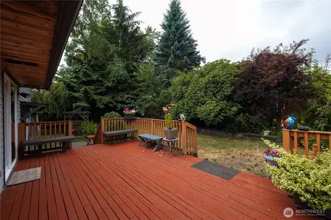 Exterior - 8906 10th Dr SE, Everett, WA 98208 photo 3 of 9