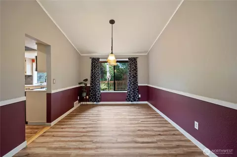 Dining - 8906 10th Dr SE, Everett, WA 98208 photo 1 of 1